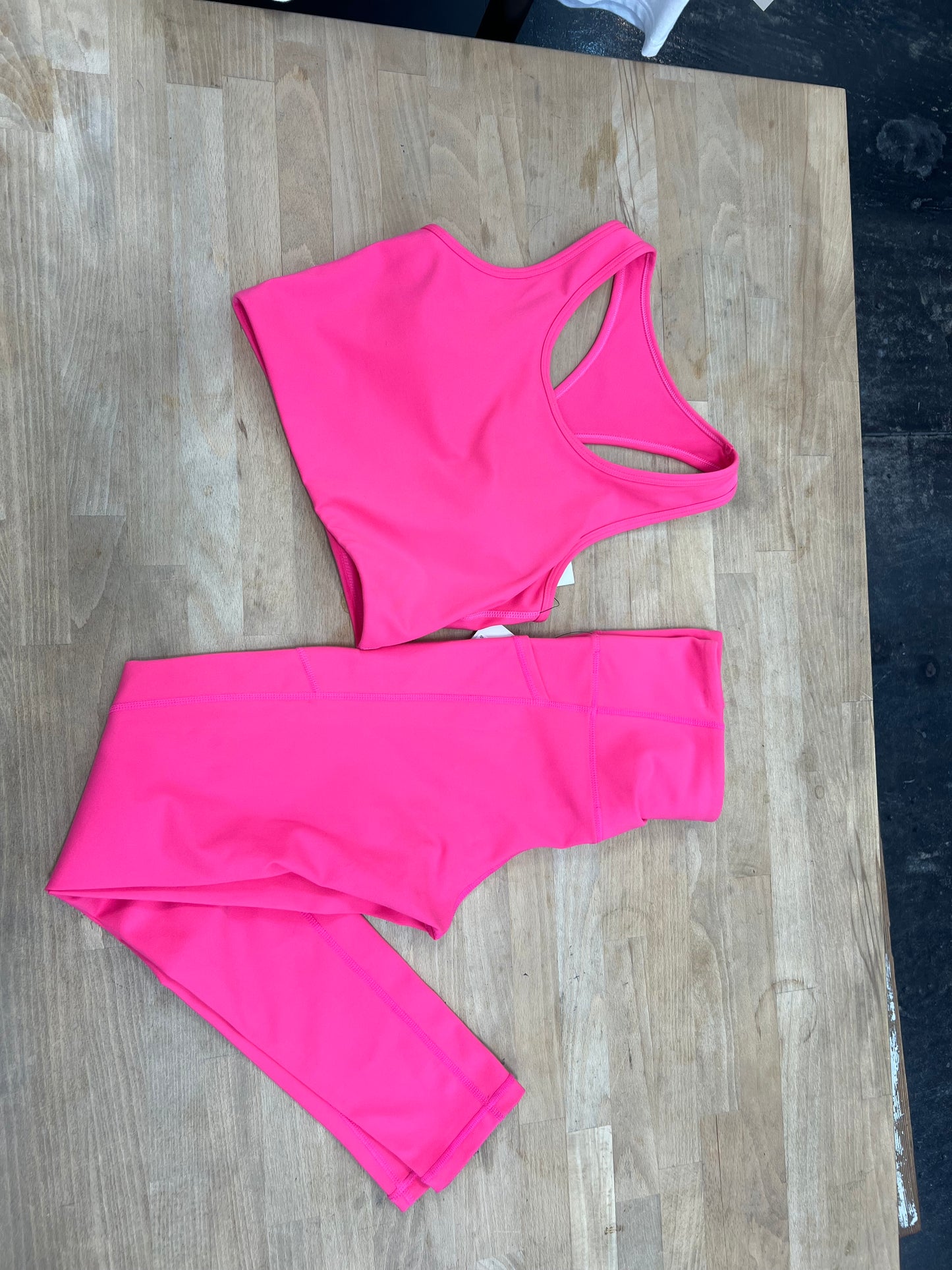 Neon pink sports set