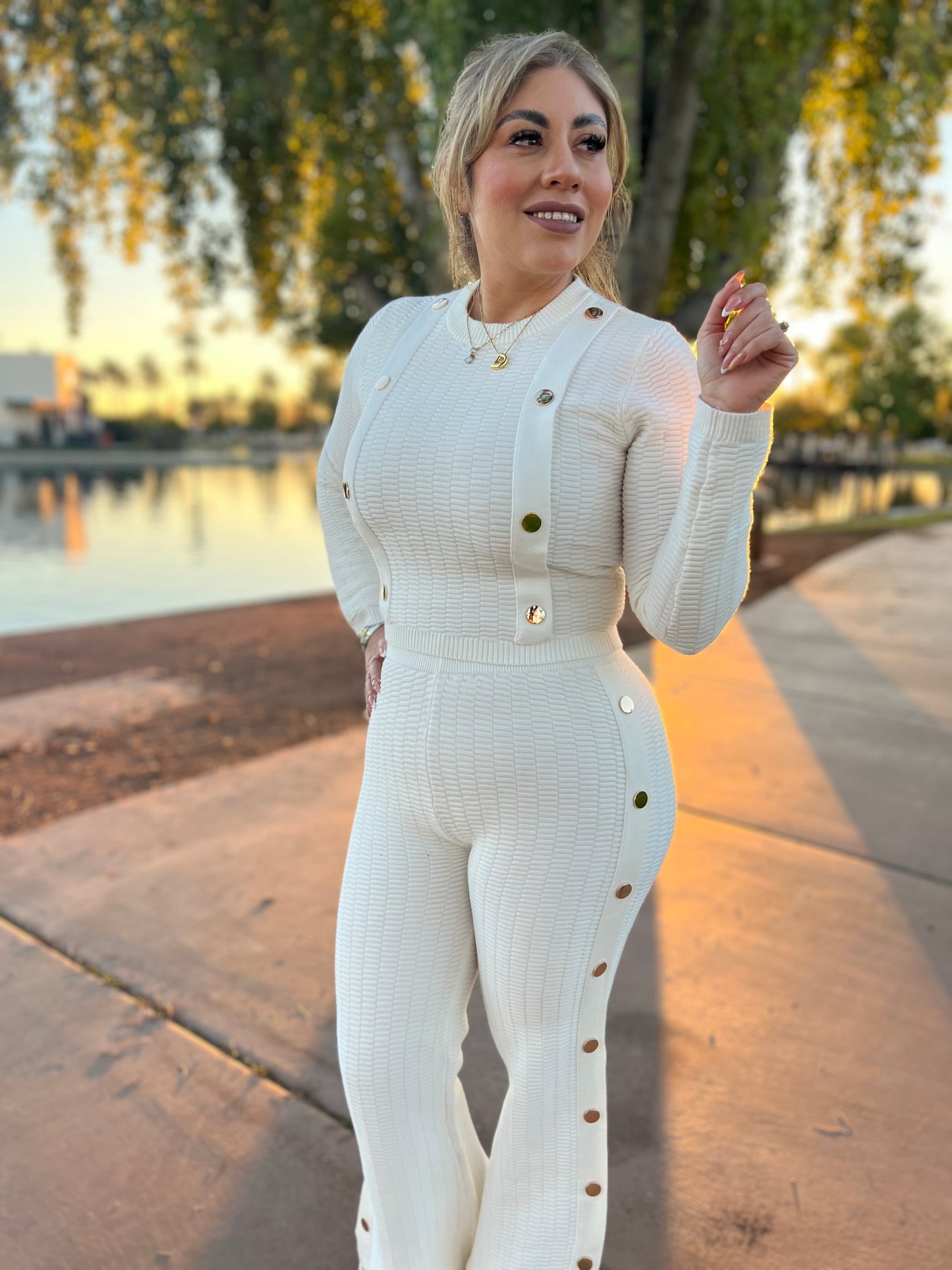 White & Gold set