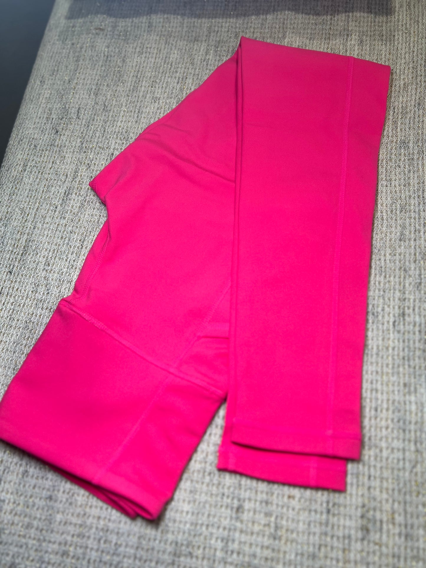 Neon pink sports set